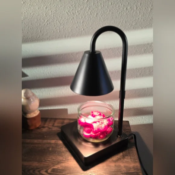 **One Left**Black Metal Candle Warmer Lamp With Bulb - Picture 2 of 7
